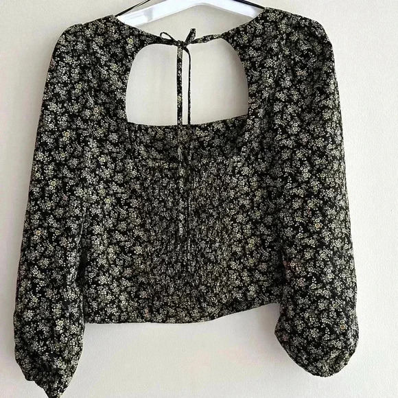 Levi's The Statement Top Slim Fit, Floral Print Puff Sleeve Top,Black/Yellow, M - Picture 12 of 16